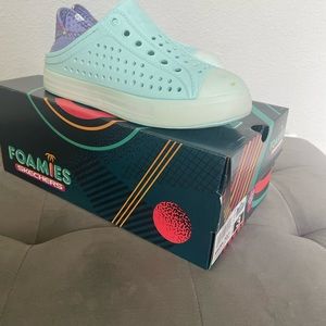 Skechers foamies kids size 3